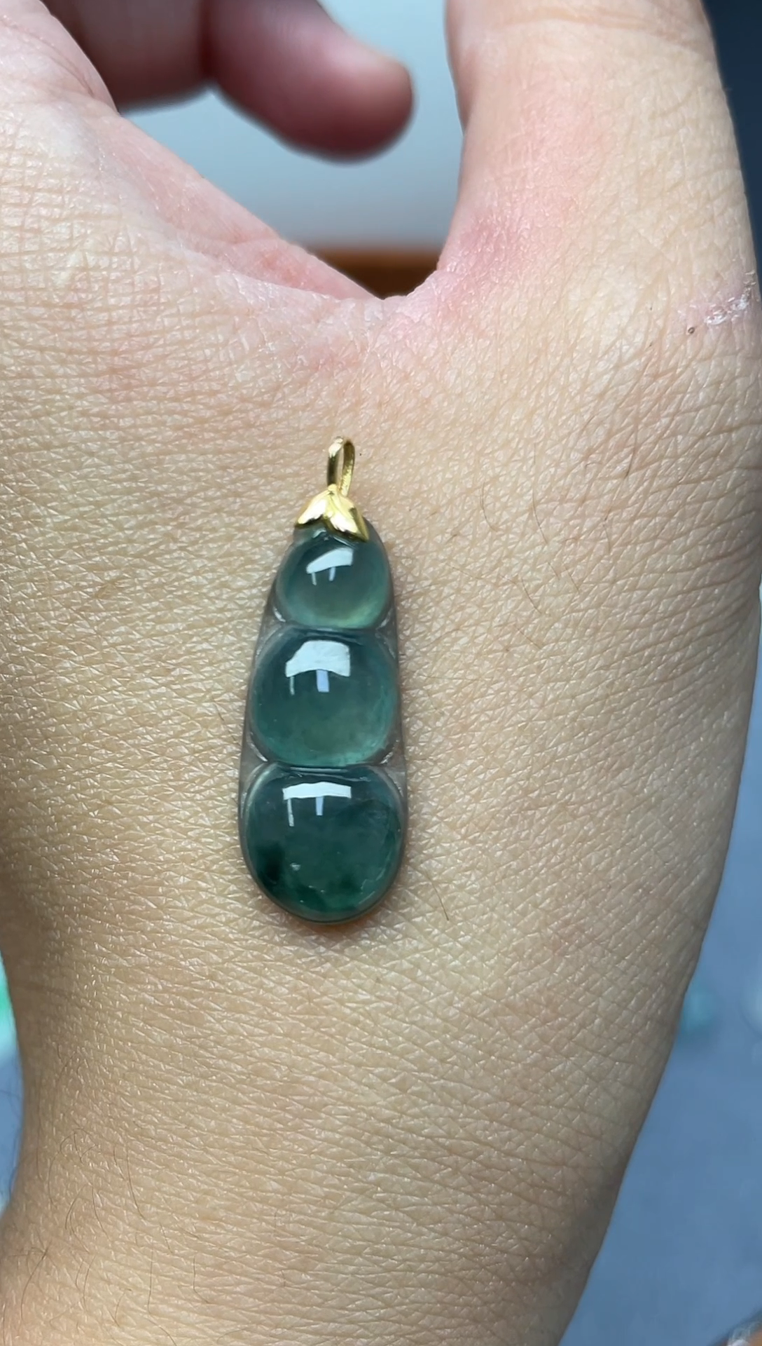 颈饰18K金镶嵌翡翠2号链接纯天然A货缅甸翡翠豆子吊坠