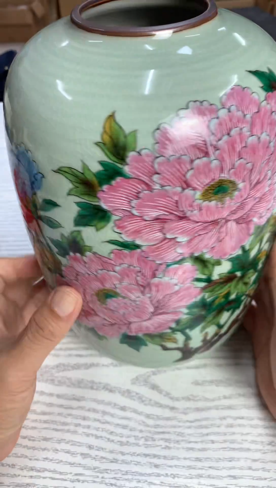 默认微瑕，不退不换，介意勿拍 高25   17