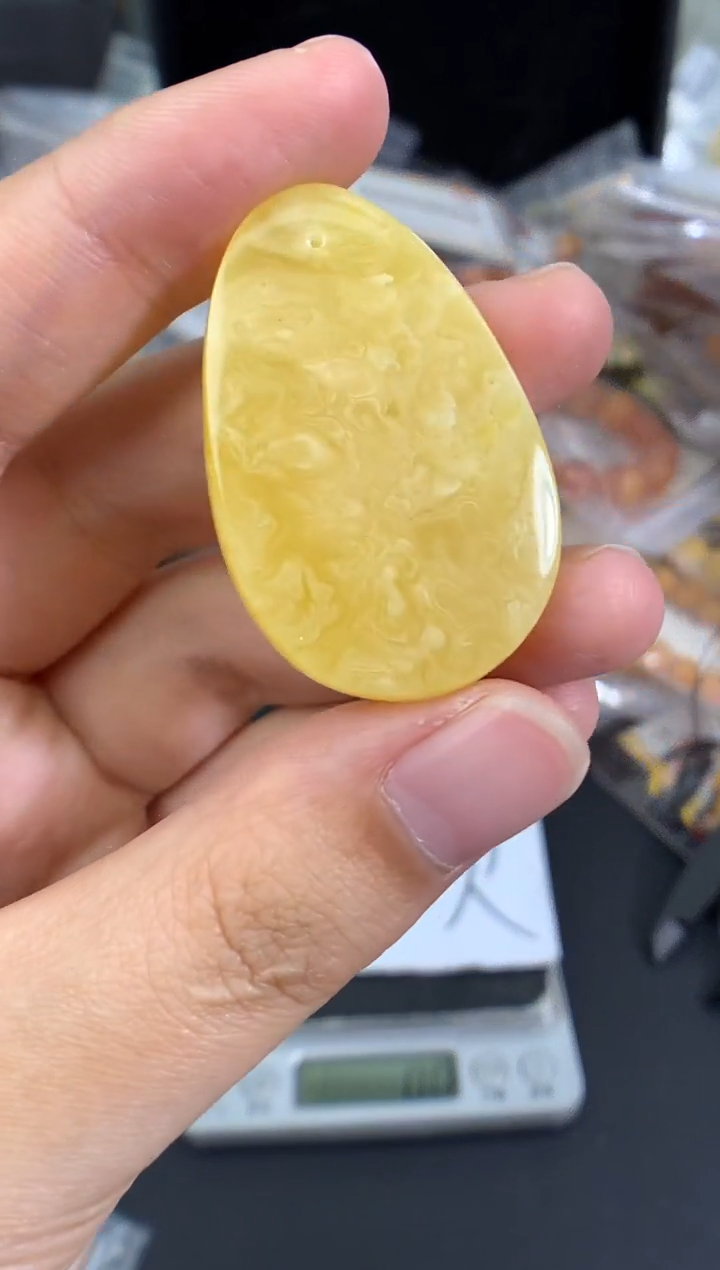 蜜蜡未镶嵌珠宝奇石1