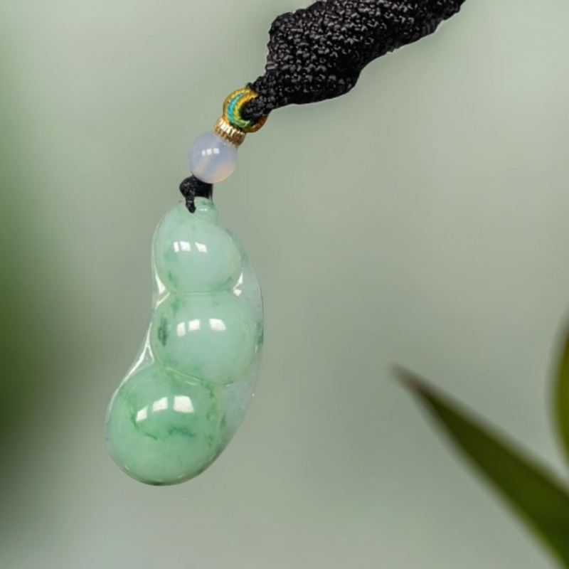 缅料a货翡翠果绿低飘花福豆