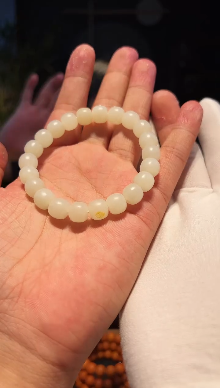 手串未镶嵌和田玉10+单圈