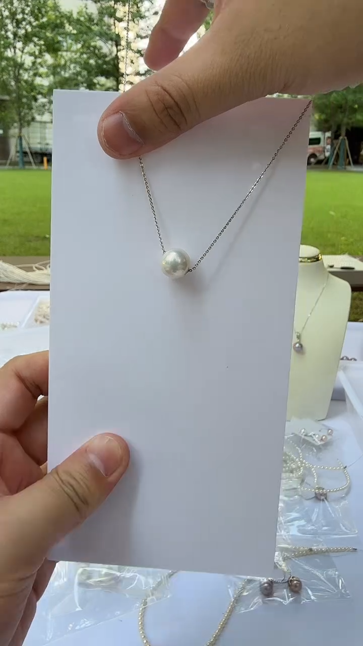 淡水珍珠18K金镶嵌吊坠(赠链)11-12mm（k白路路通-高货）