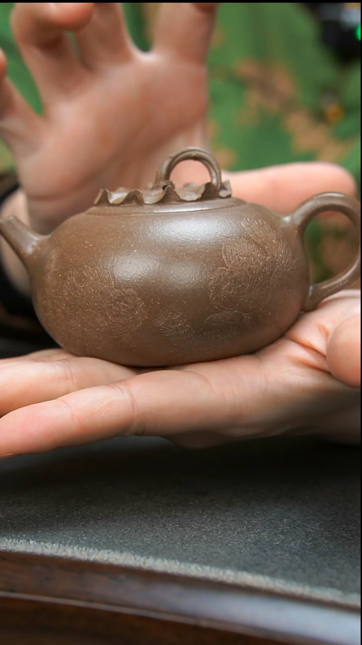 【闪购商品】紫砂茶壶枯荷金鱼壶