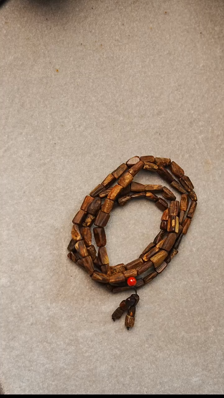 沉香手串印尼红土沉水随形多圈5mm   3125