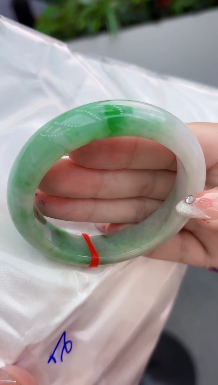 【闪购商品】翡翠手镯未镶嵌翡翠手镯