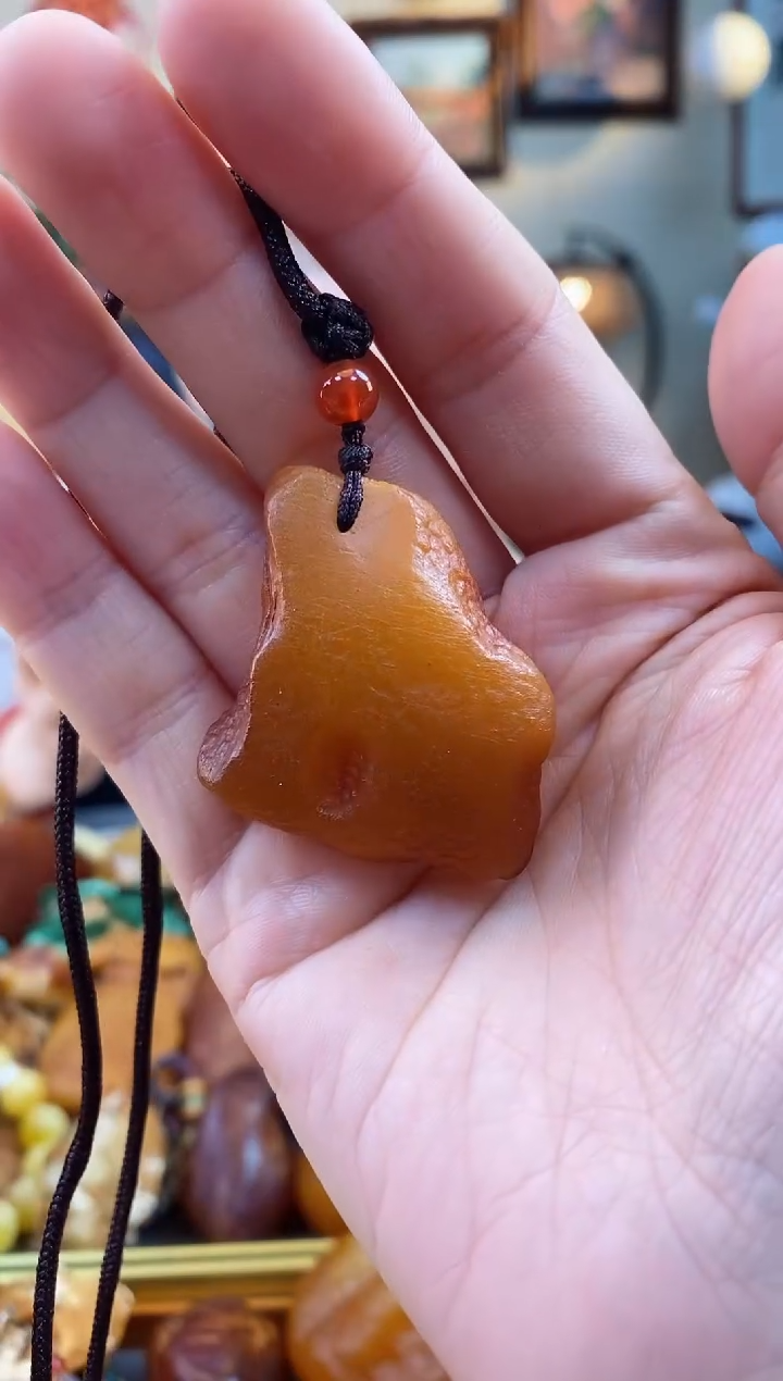 【闪购商品】琥珀颈饰未镶嵌吊坠