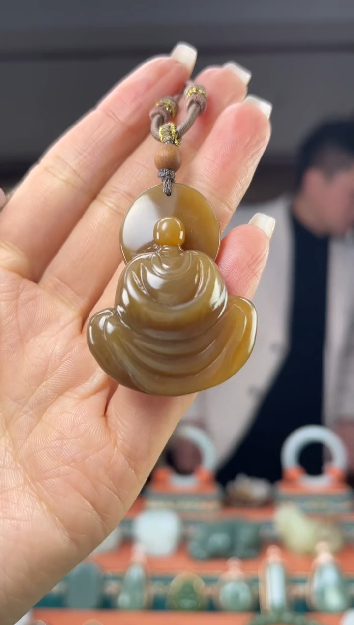 颈饰未镶嵌和田玉佩佩