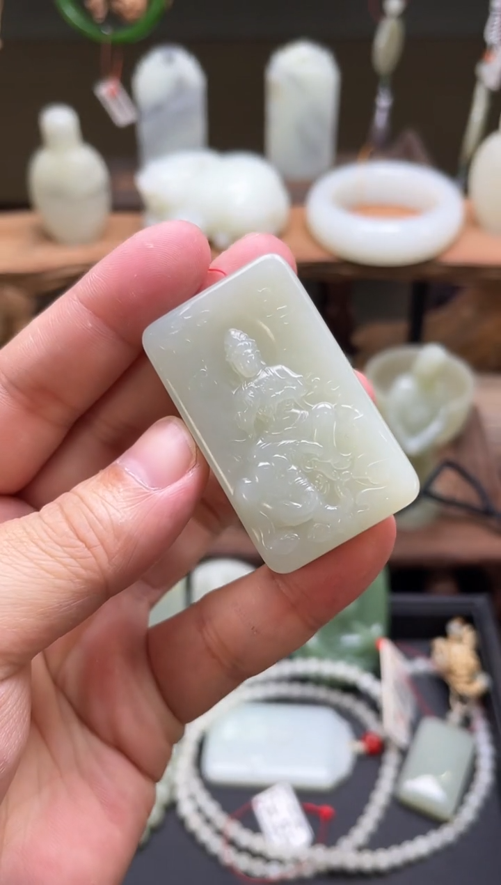 【闪购商品】和田玉吊坠未镶嵌且末青白 普贤观音 31451