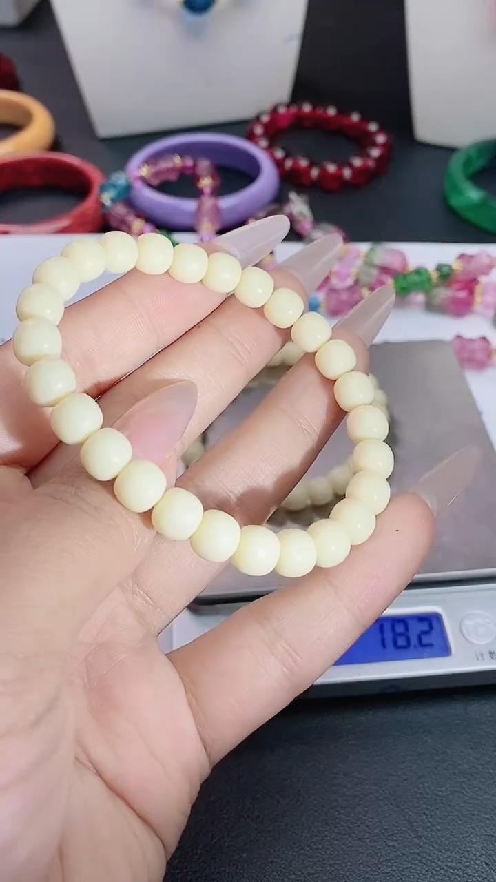 无非金属     透光   抹抹  8mm  老型珠  精美 手链