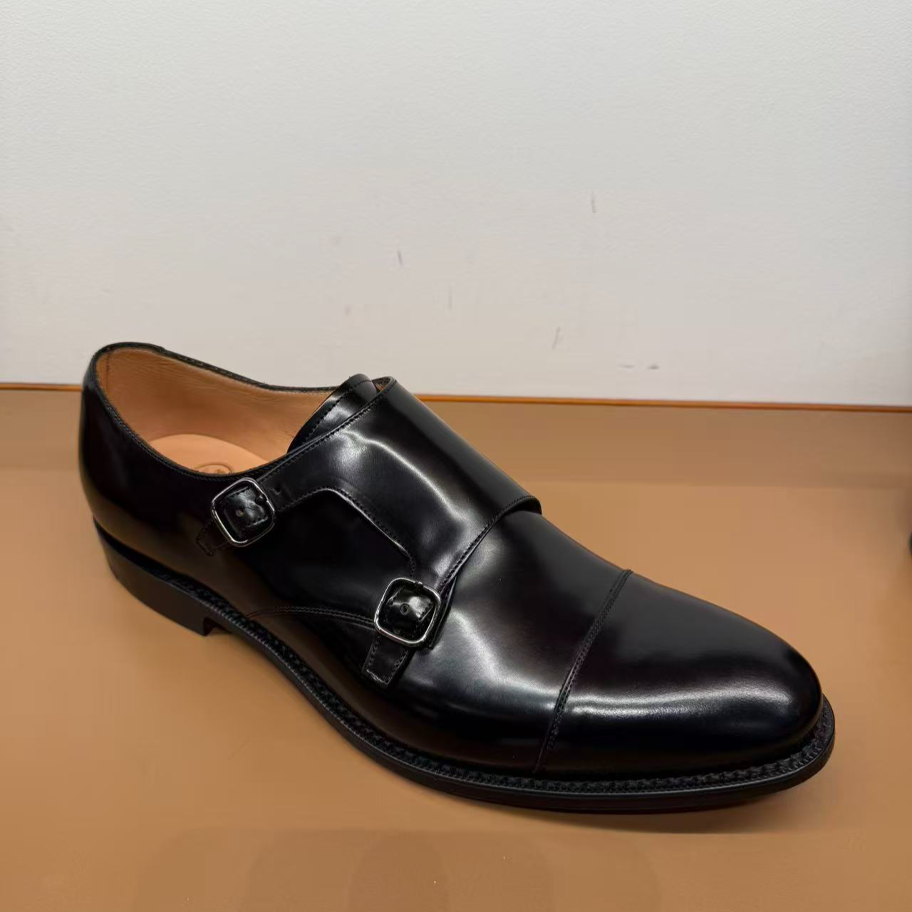 Church's黑色原皮布洛克