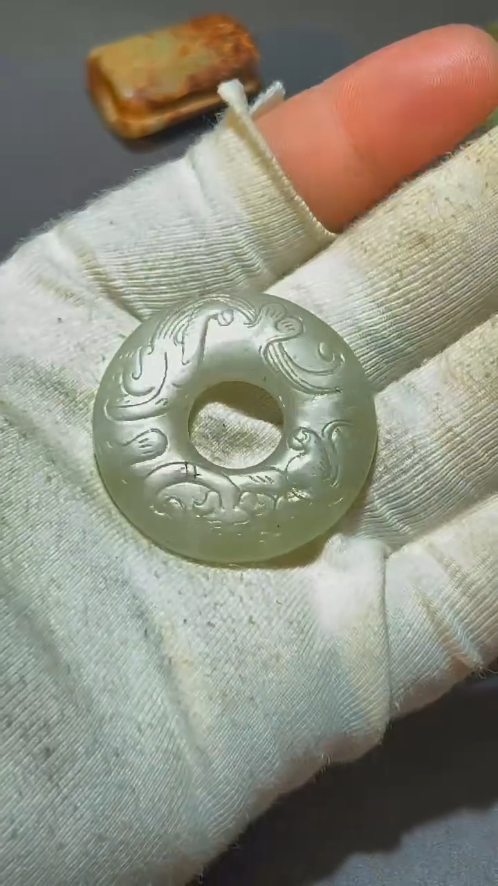 【闪购商品】和田玉颈饰未镶嵌玉璧