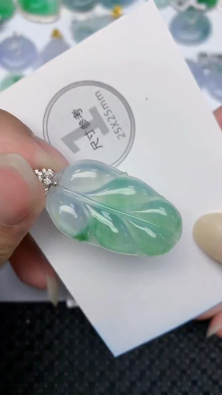 颈饰18K金镶嵌翡翠天然缅甸翡翠a货百元以上9元证书费自理