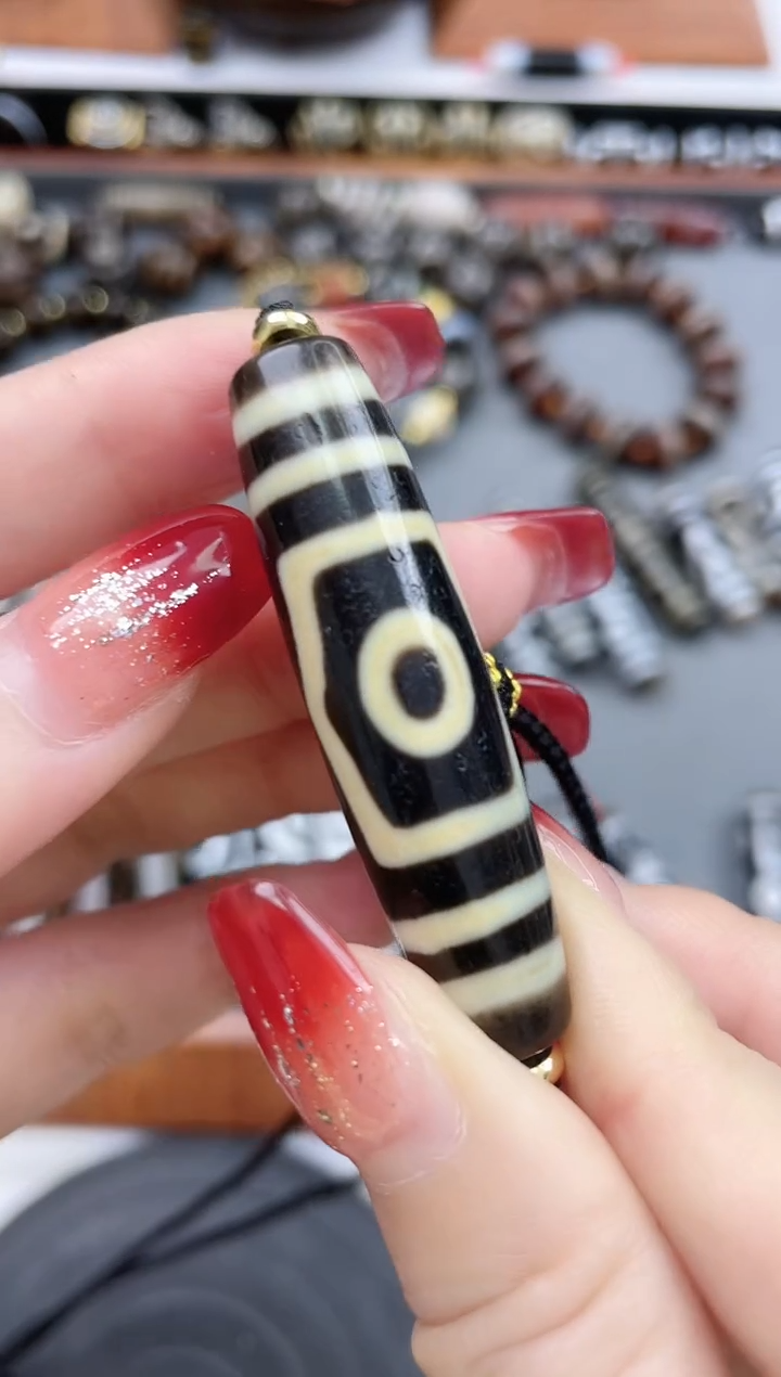 【闪购商品】玛瑙/玉髓珠珠未镶嵌聚缘三眼