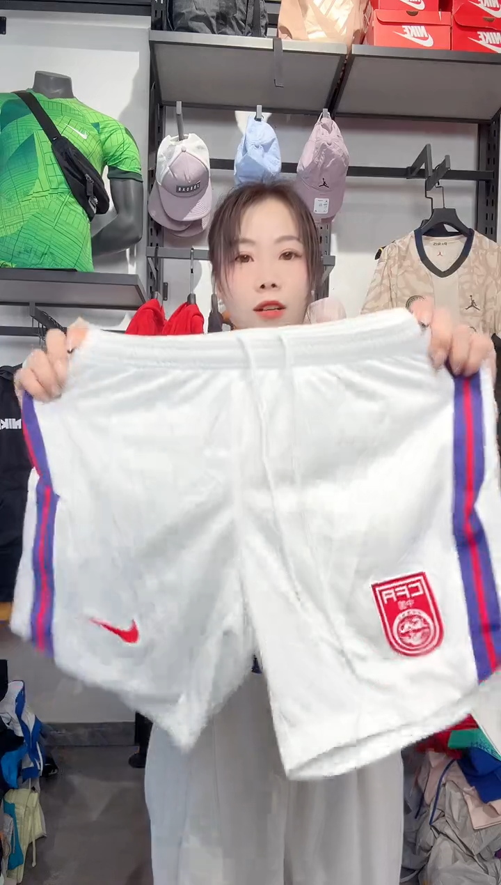 1351编码 瑕疵款直播间过款为准 尺码M