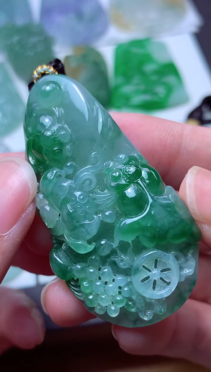 翡翠未镶嵌颈饰天然翡翠