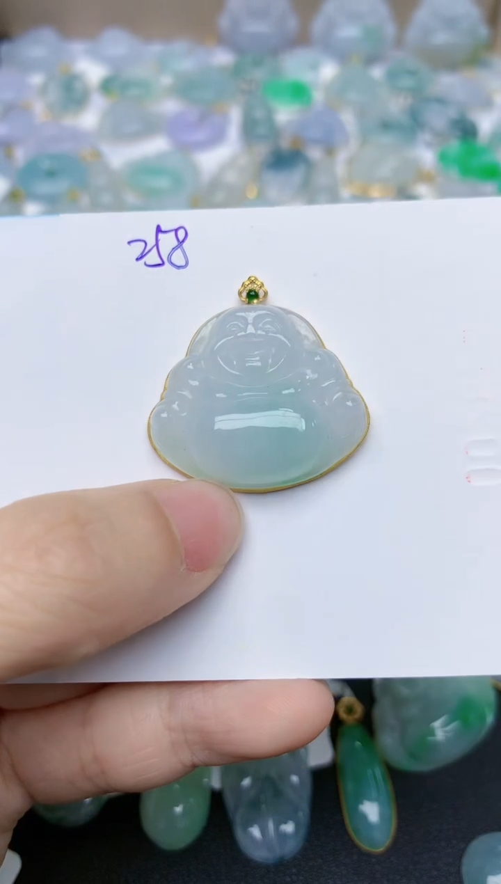 【闪购商品】翡翠颈饰18K金镶嵌天然翡翠A货    