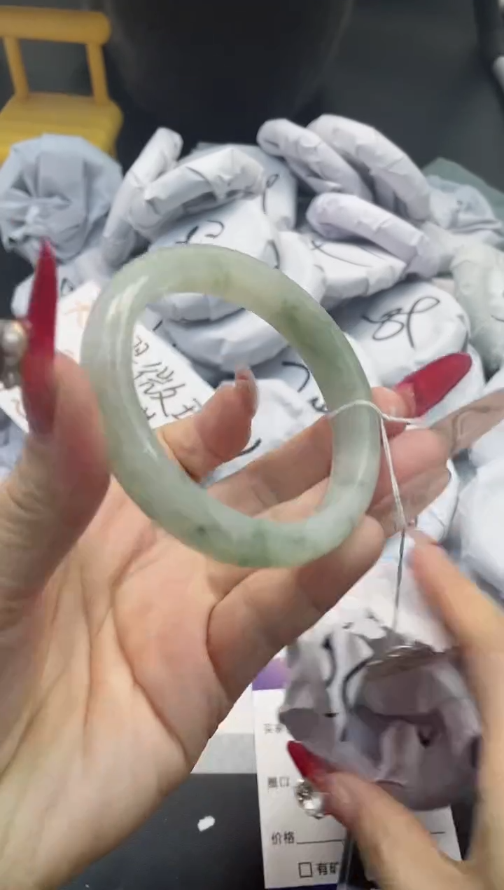 【闪购商品】石英质玉手镯未镶嵌91