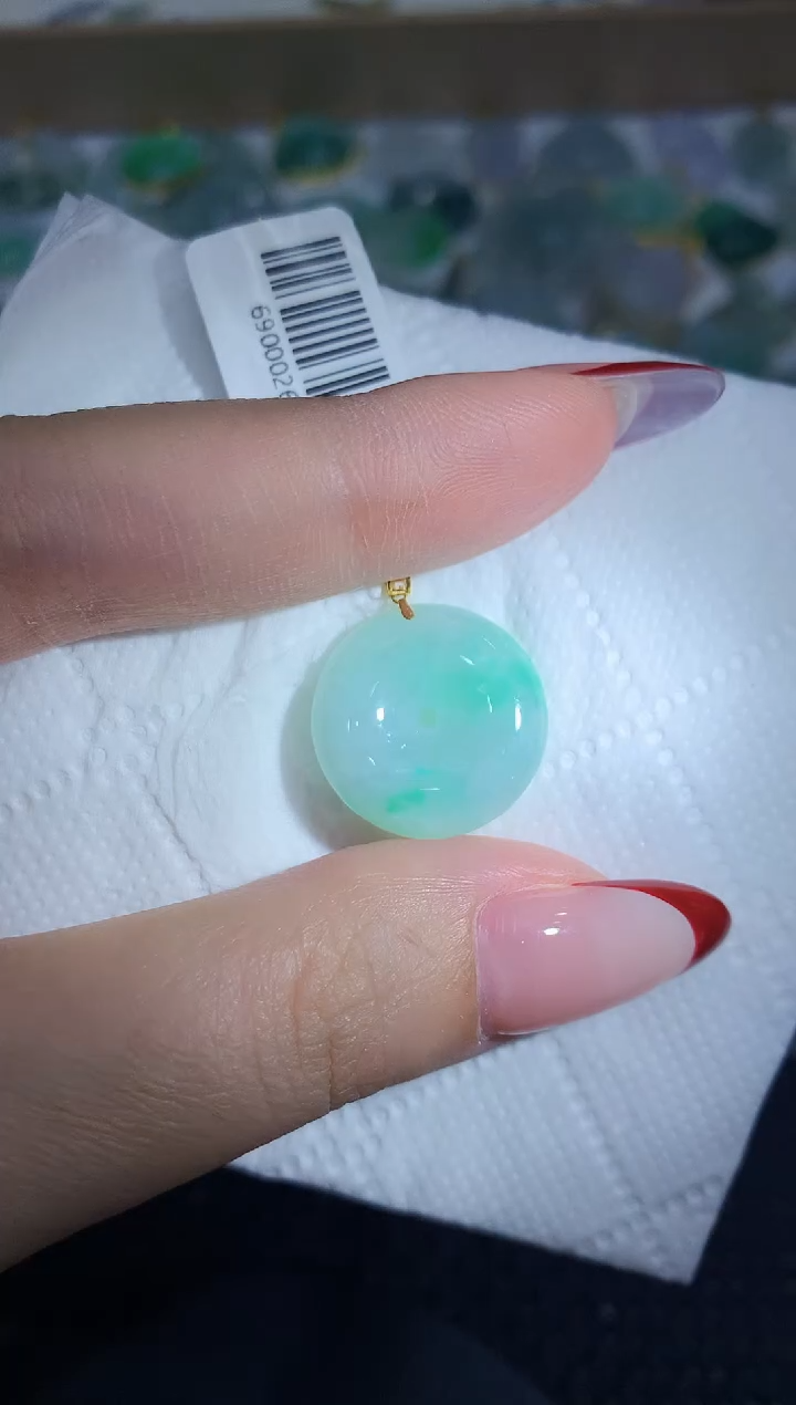 颈饰18K金镶嵌翡翠1111111111