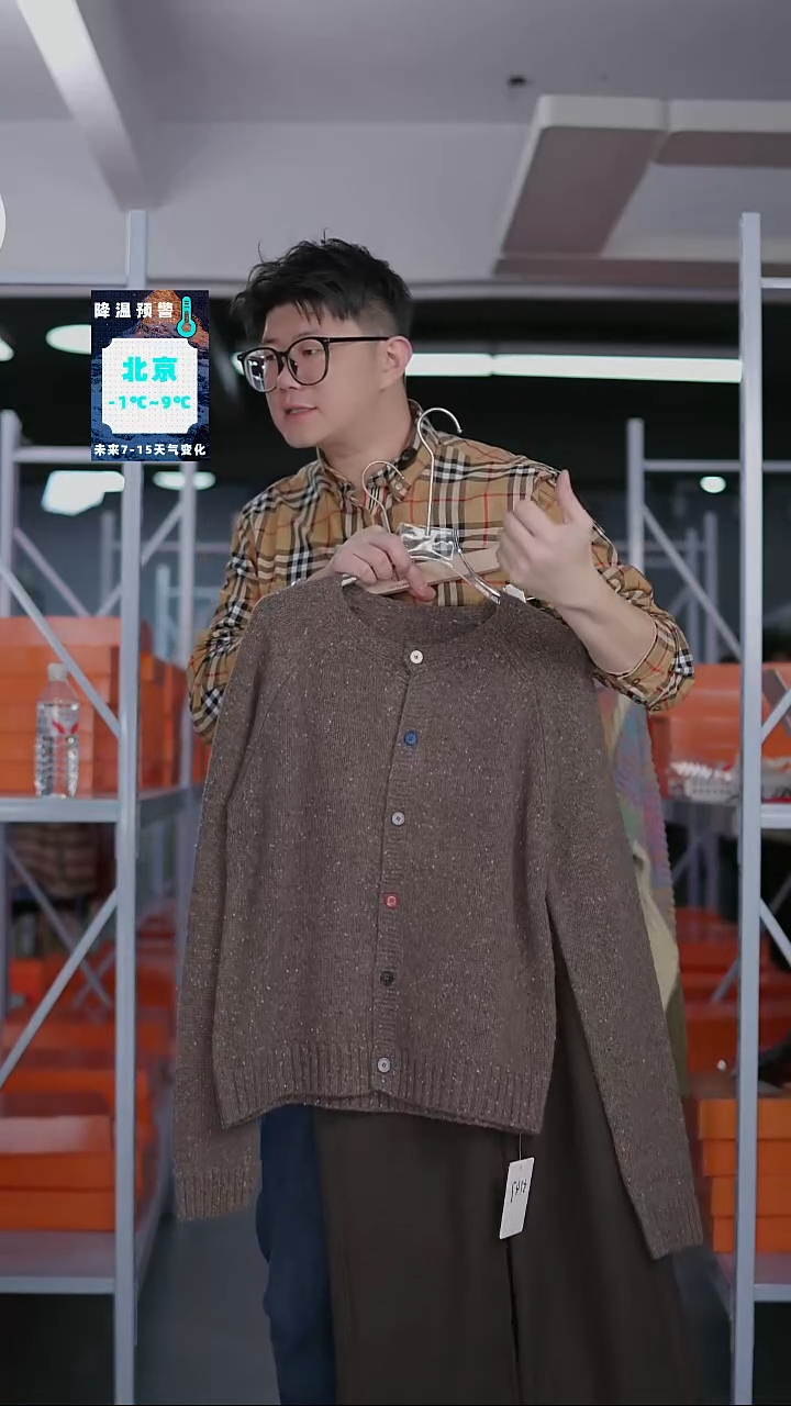 硬货YH炸福利新款款式女士上衣！！开