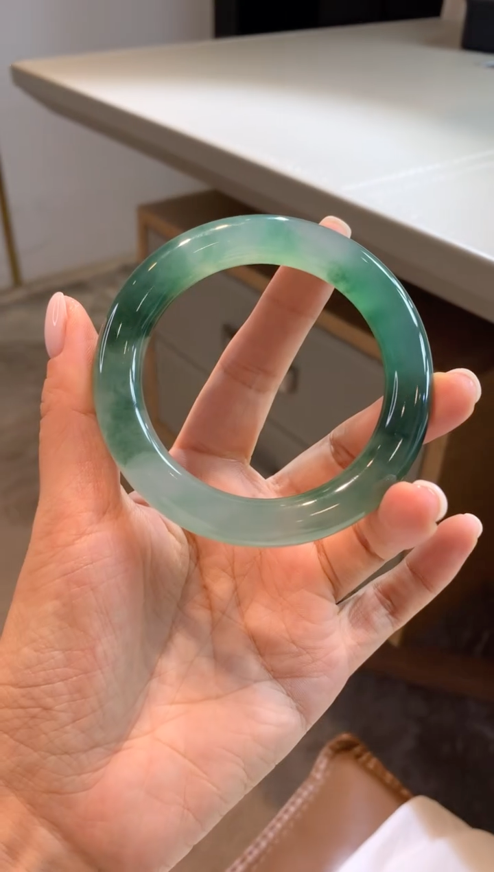 翡翠手镯未镶嵌翡翠 手镯