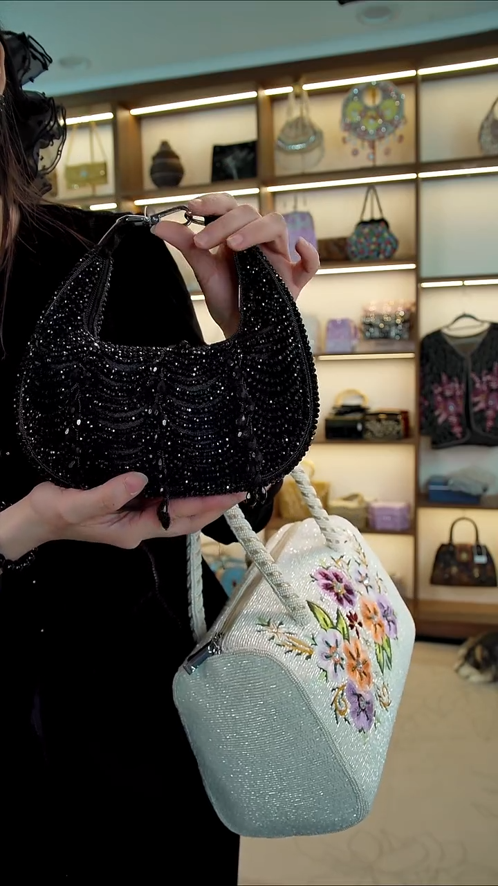 织物26百格汇手工串珠包