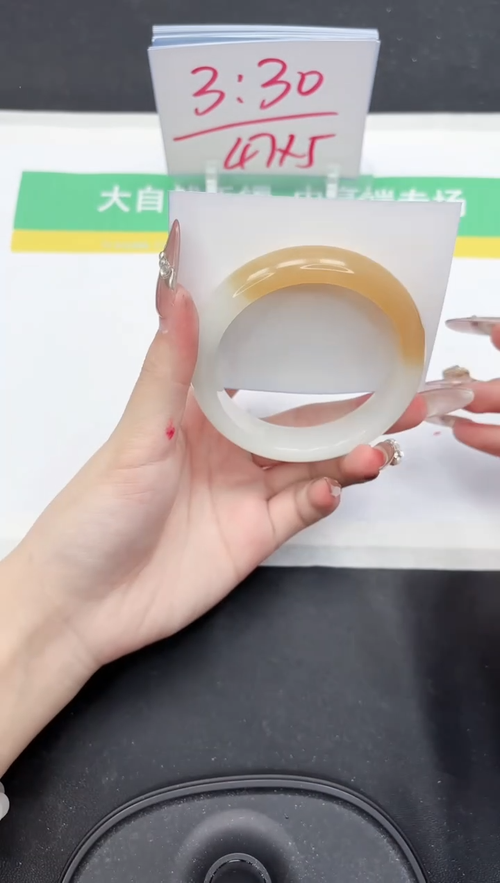 【闪购商品】石英质玉手镯未镶嵌315-60