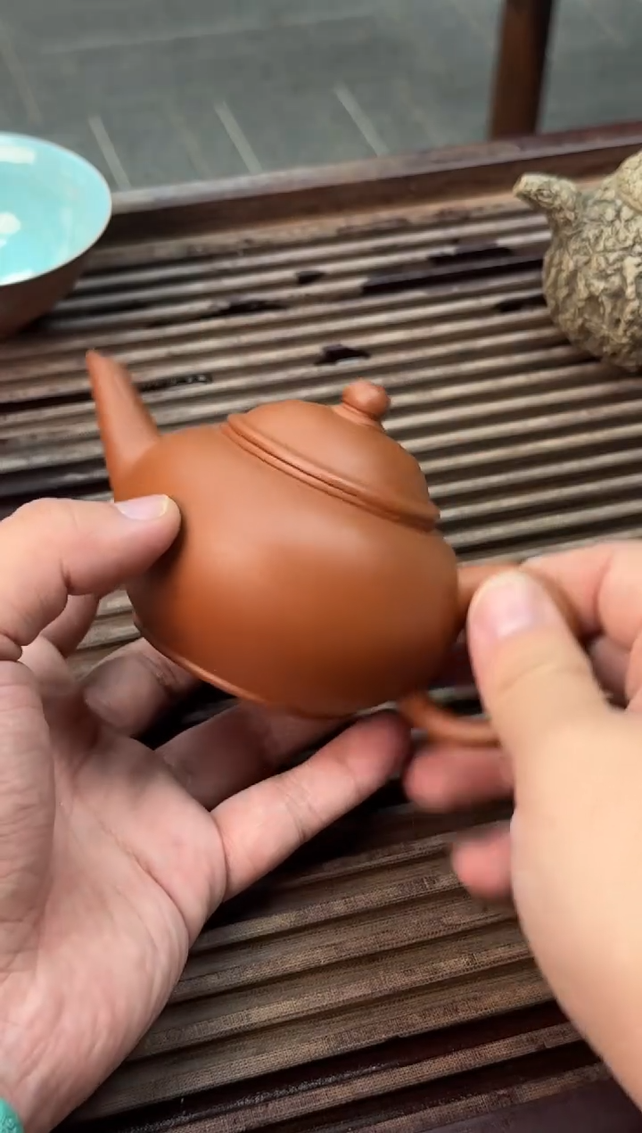 【闪购商品】紫砂茶壶盔帽大水平壶160CC