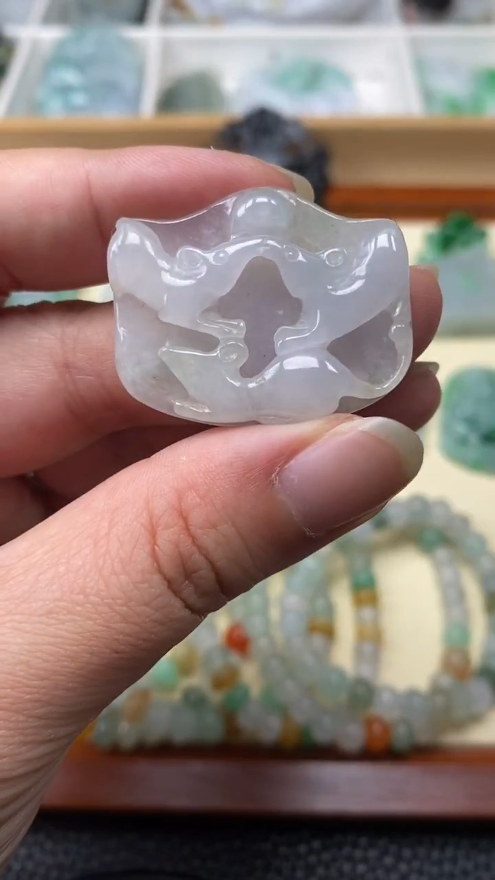 【闪购商品】翡翠挂件未镶嵌老鼠