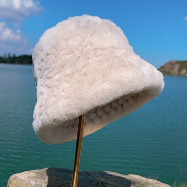 冬季保暖盆帽 兔毛渔夫帽 毛绒显脸小帽子 女休闲可爱皮草帽子