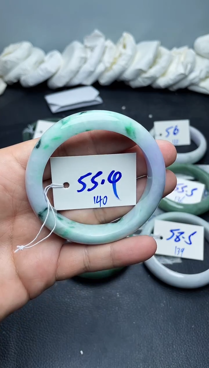 未镶嵌手镯翡翠140