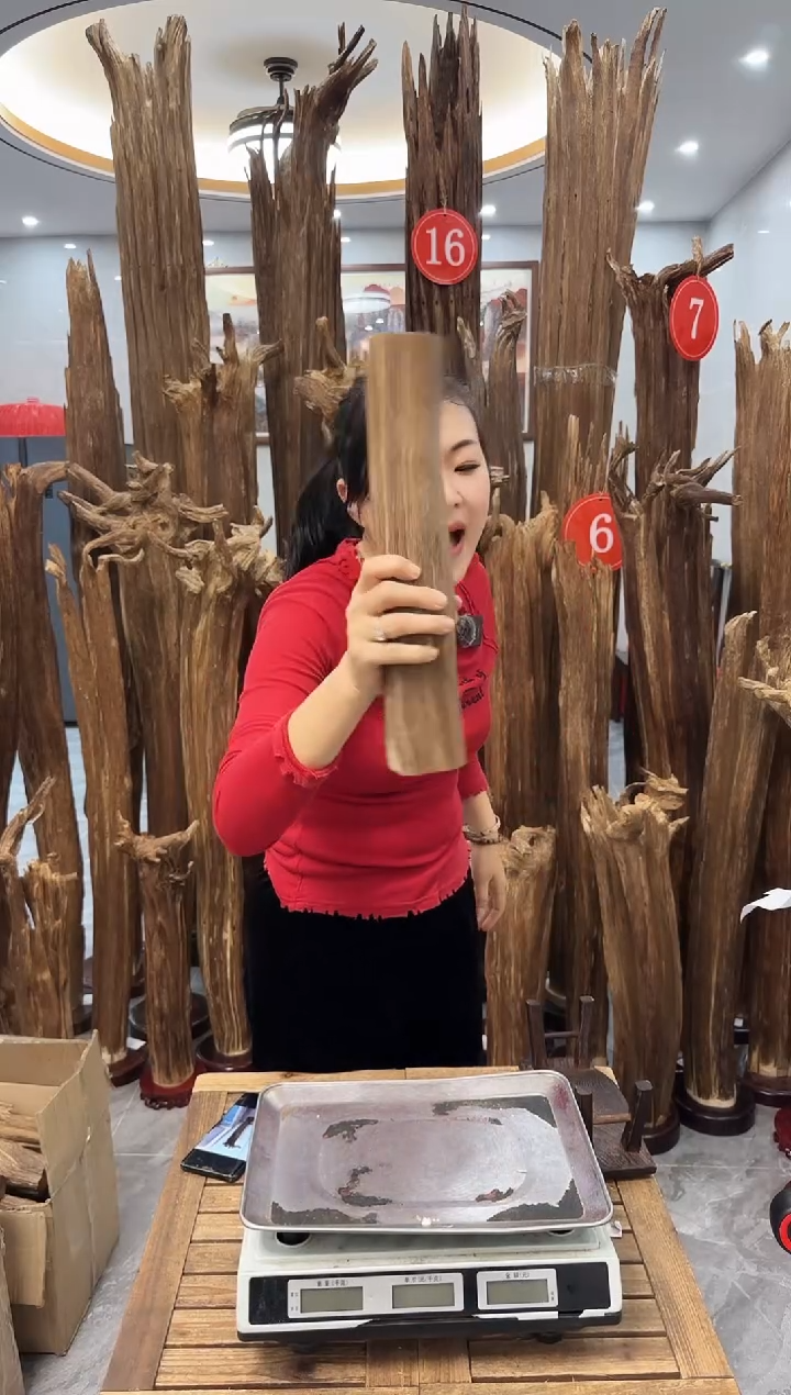 【闪购商品】沉香摆件沉香摆件多样性发货一个9