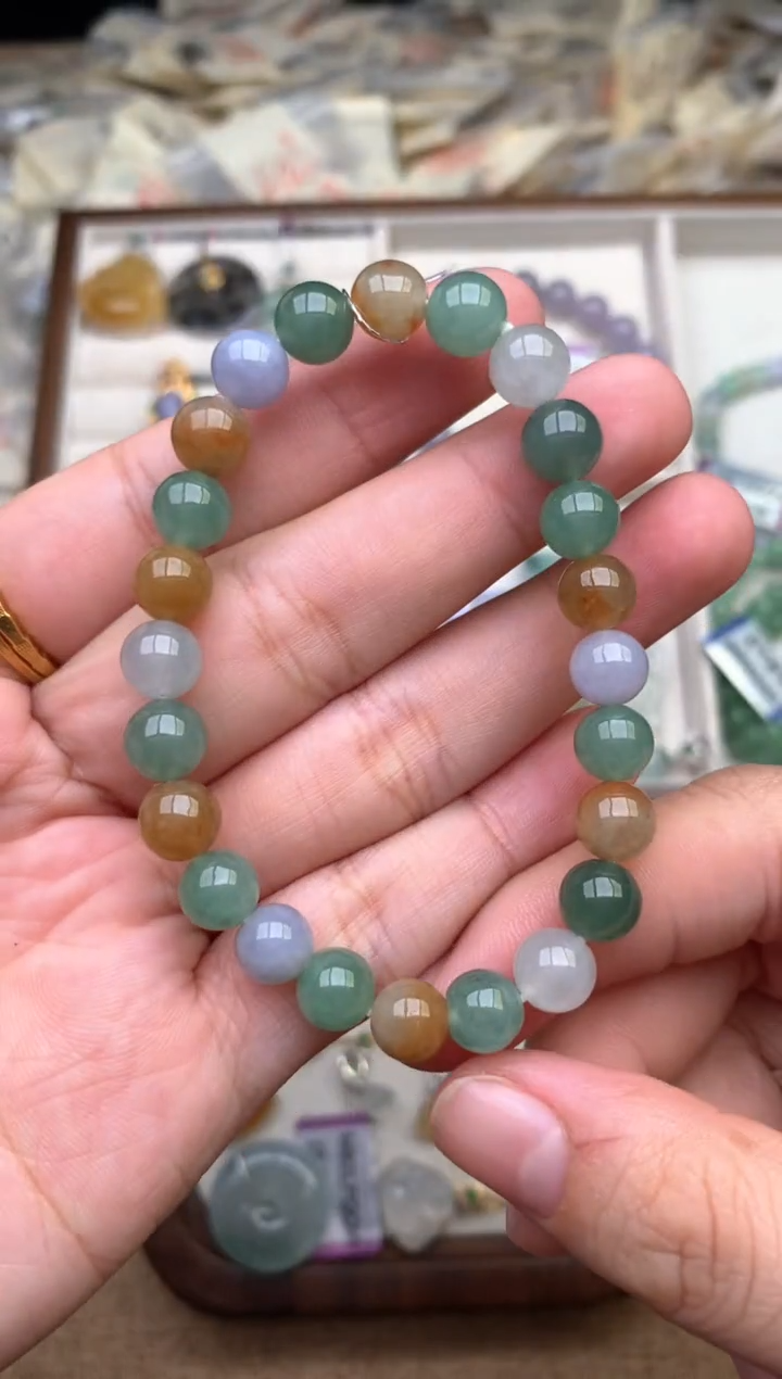 未镶嵌挂件翡翠— 