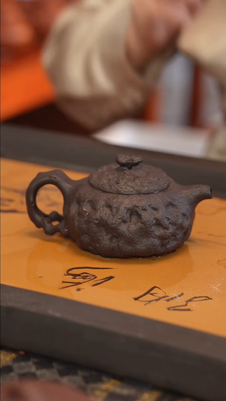 茶壶紫砂供春 黑泥 170cc