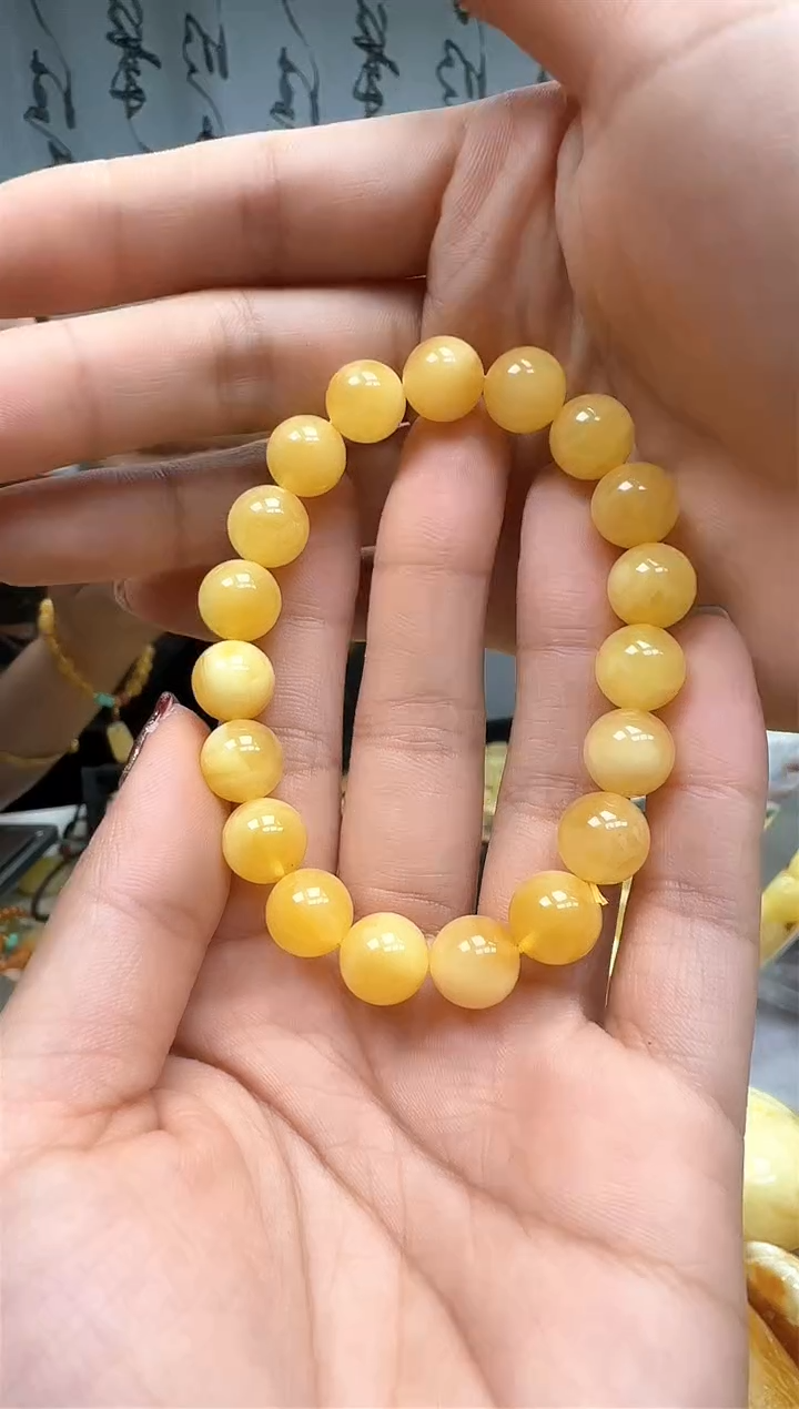 【闪购商品】琥珀裸石未镶嵌手串