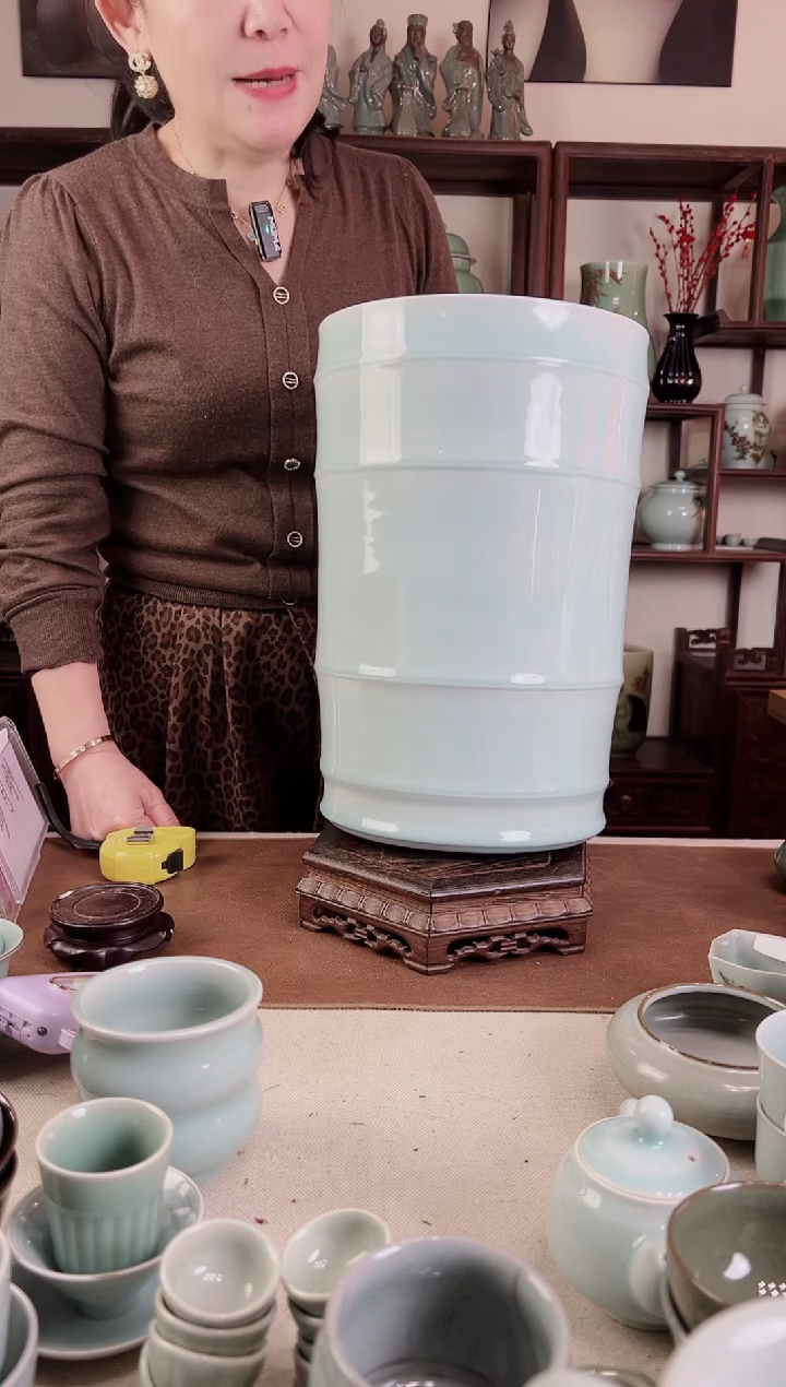 纯手工 粉青 竹节笔筒