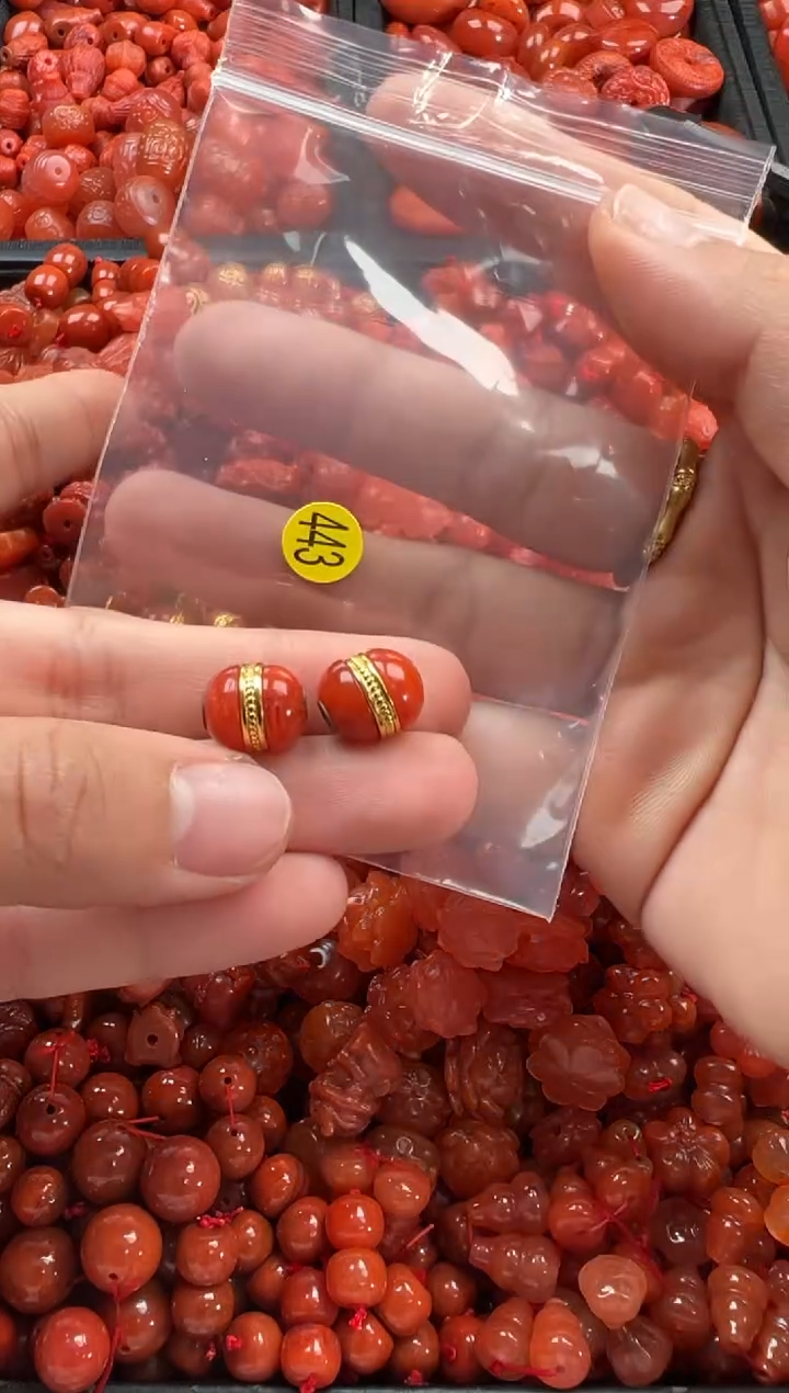 【闪购商品】南红玛瑙颈饰未镶嵌1