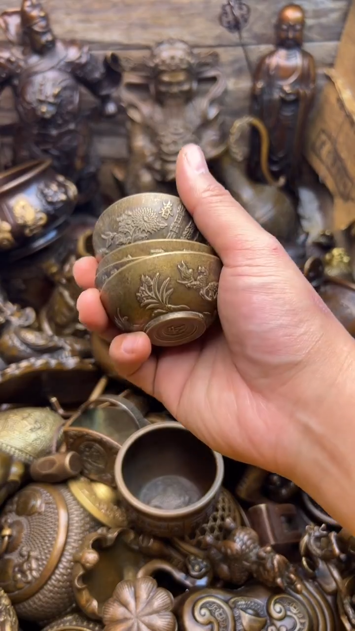 精美铜器，点击下单