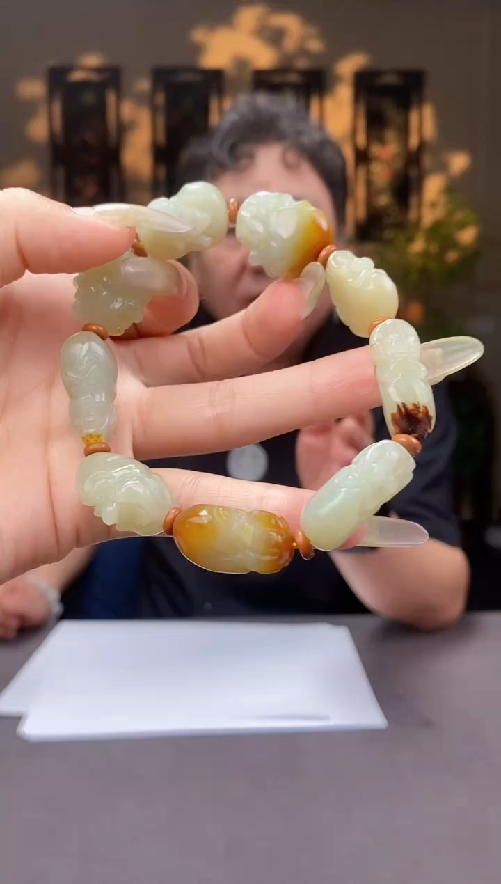 和田玉未镶嵌颈饰C591