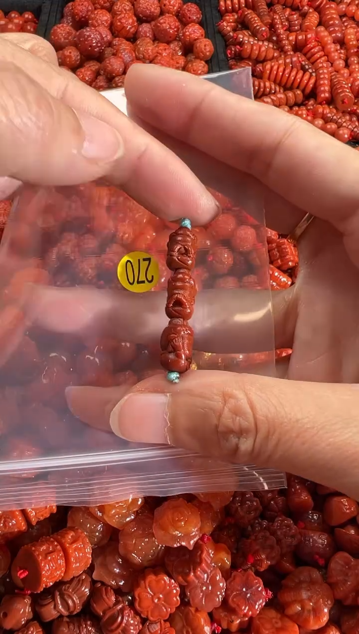 【闪购商品】南红玛瑙颈饰未镶嵌2