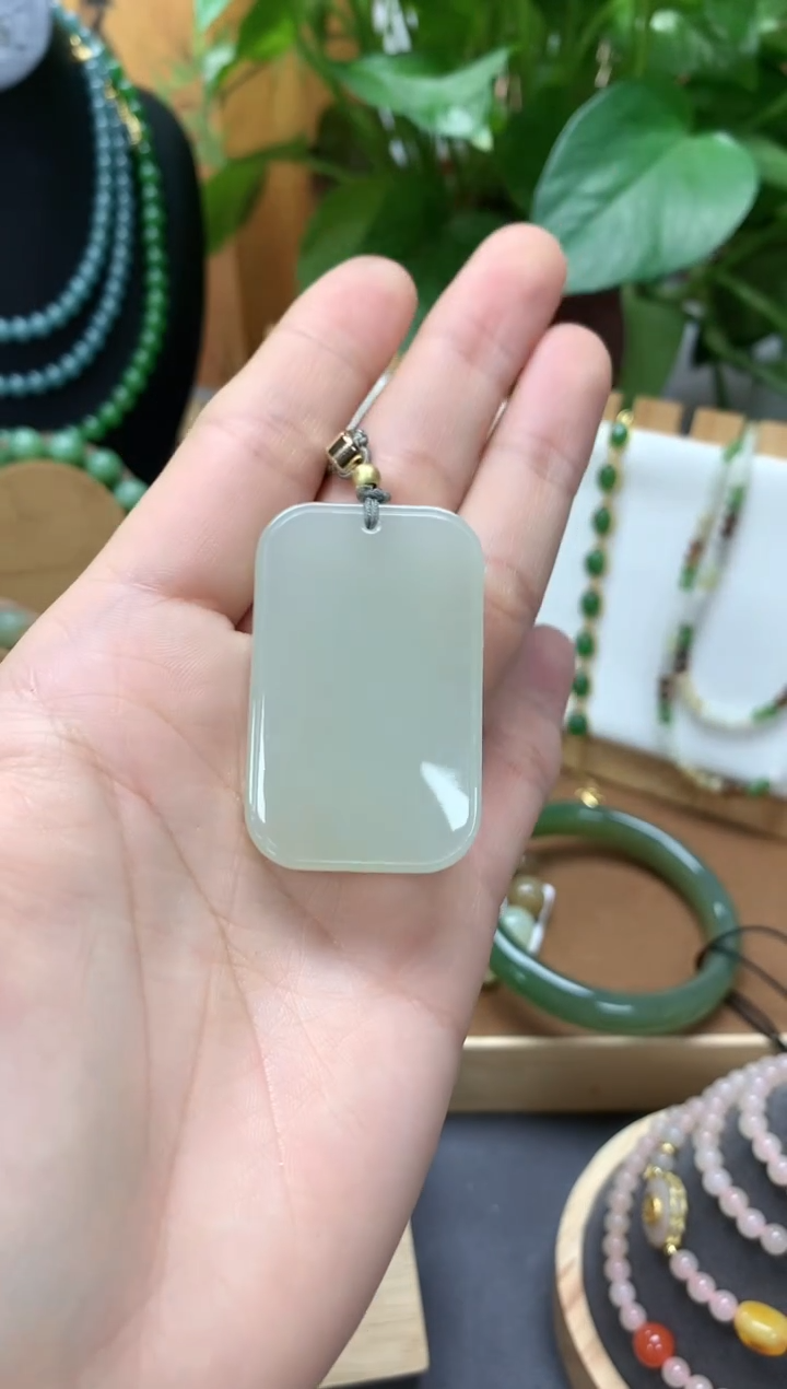 【闪购商品】和田玉颈饰未镶嵌cs