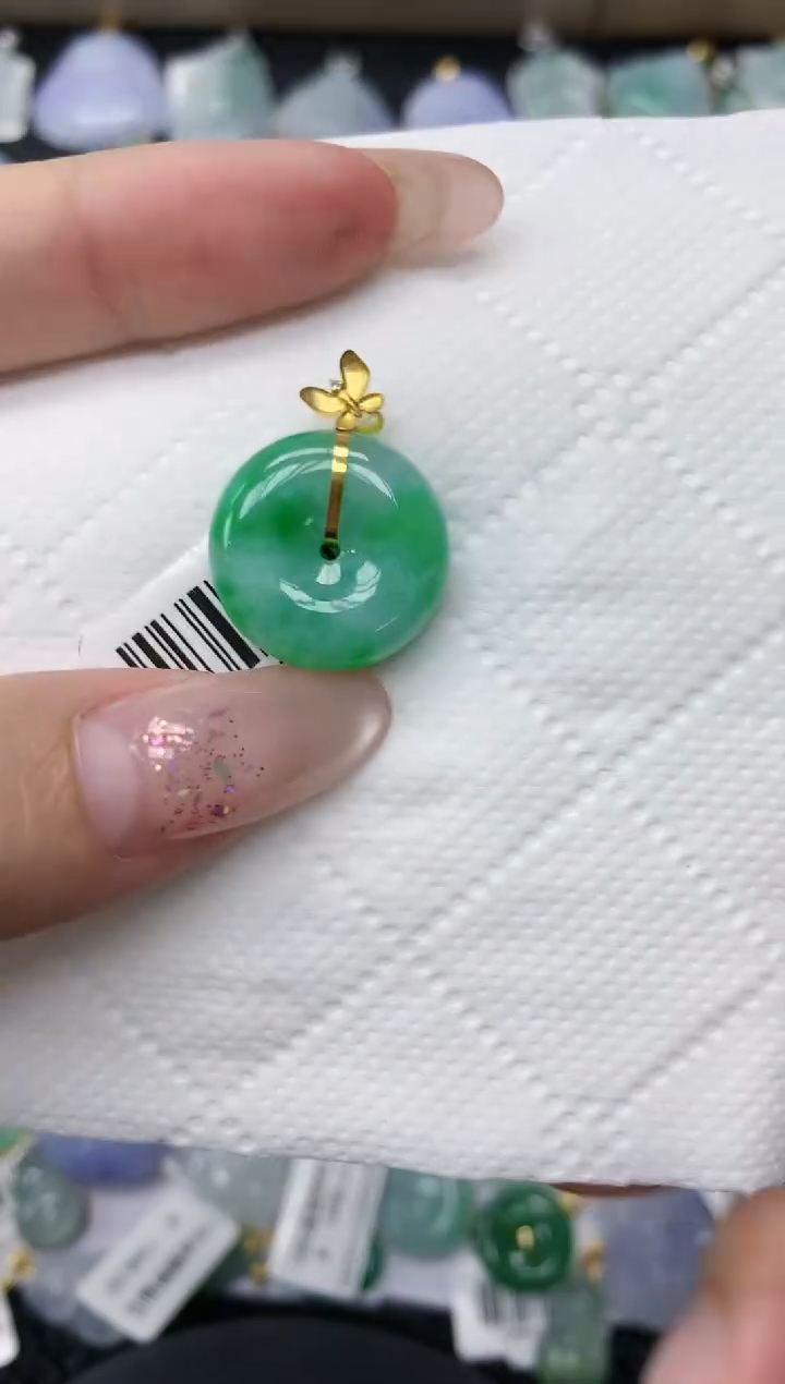 颈饰18K金镶嵌翡翠1111111111