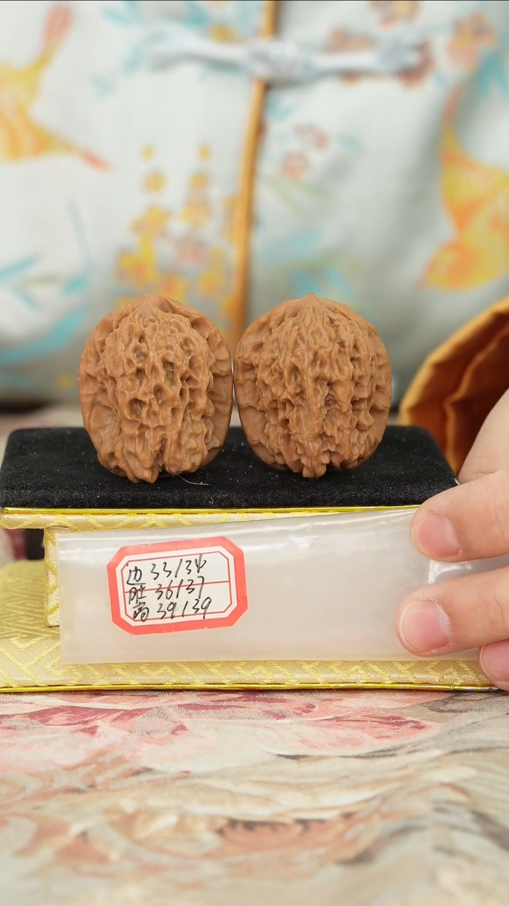 【闪购商品】文玩核桃把件非嫁接马老四