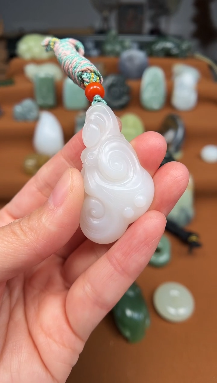 【闪购商品】和田玉颈饰未镶嵌如意