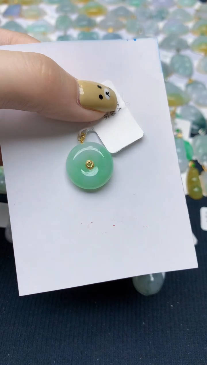 翡翠18K金镶嵌颈饰天然翡翠A货