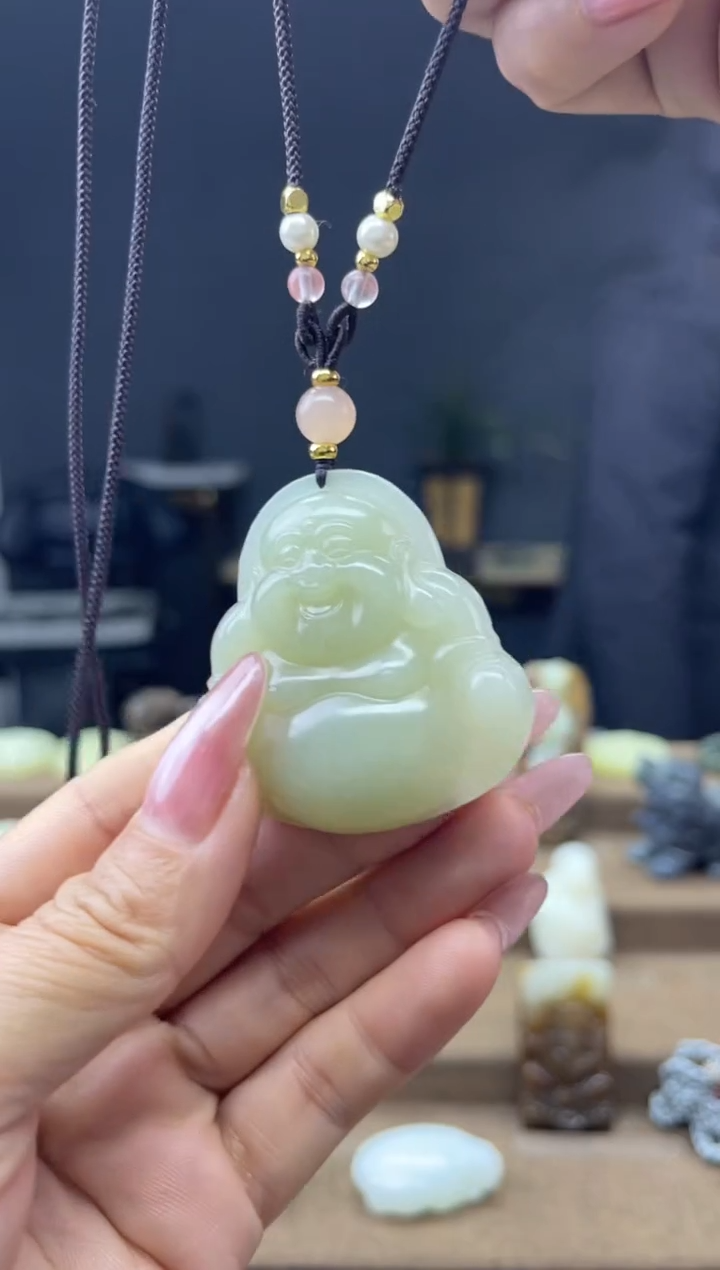 颈饰未镶嵌和田玉1