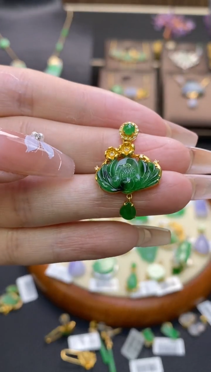 【闪购商品】翡翠颈饰未镶嵌净货12456