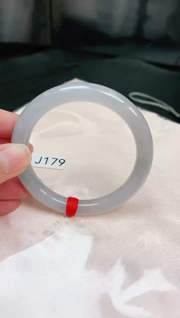 【闪购商品】翡翠手镯未镶嵌缅甸天然A货翡翠手镯
