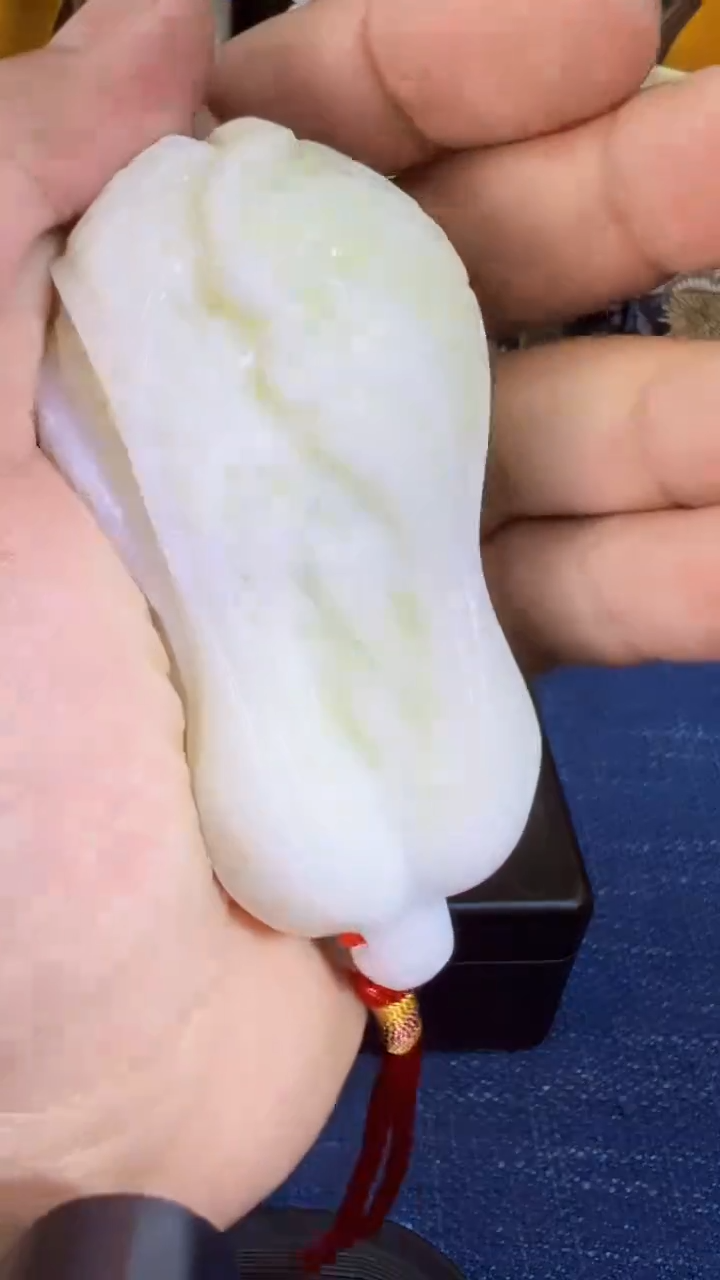 蓝田玉（蛇纹石化大理石玉）挂件合金蓝田 白菜把件