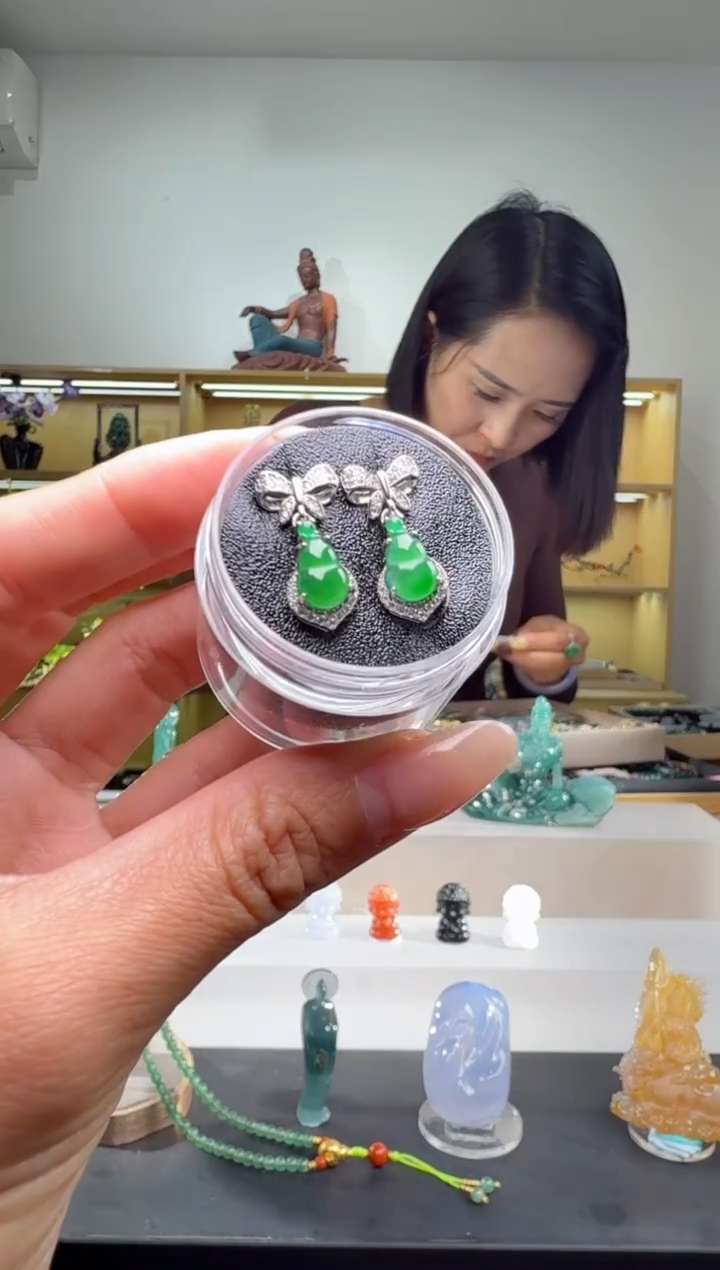 未镶嵌翡翠耳饰耳饰