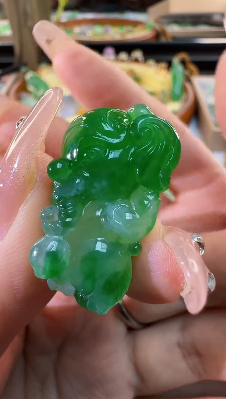 【闪购商品】翡翠颈饰未镶嵌缅甸A货翡翠吉象吊坠